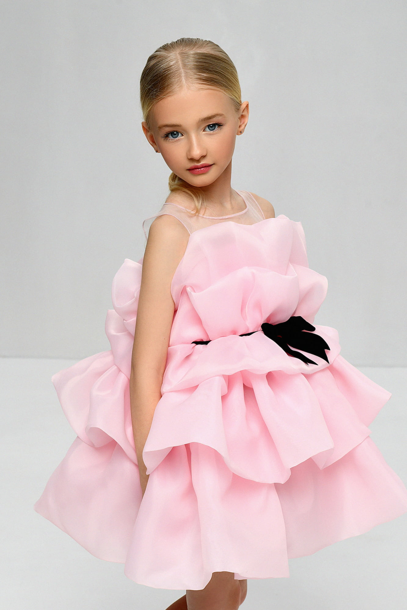 rochie fete roz organza