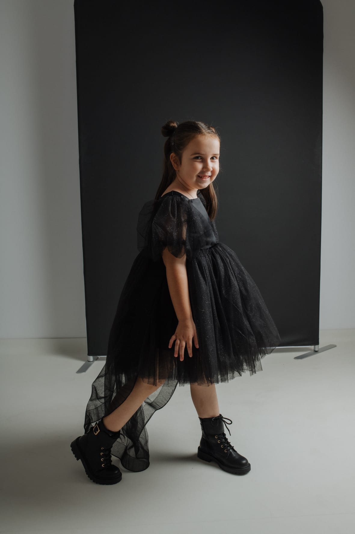 Rochie eleganta neagra cu trena pentru fete Marley