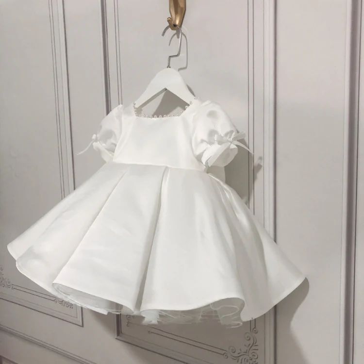 Rochie botez alba cu maneci si fundite pentru fetite Amandine