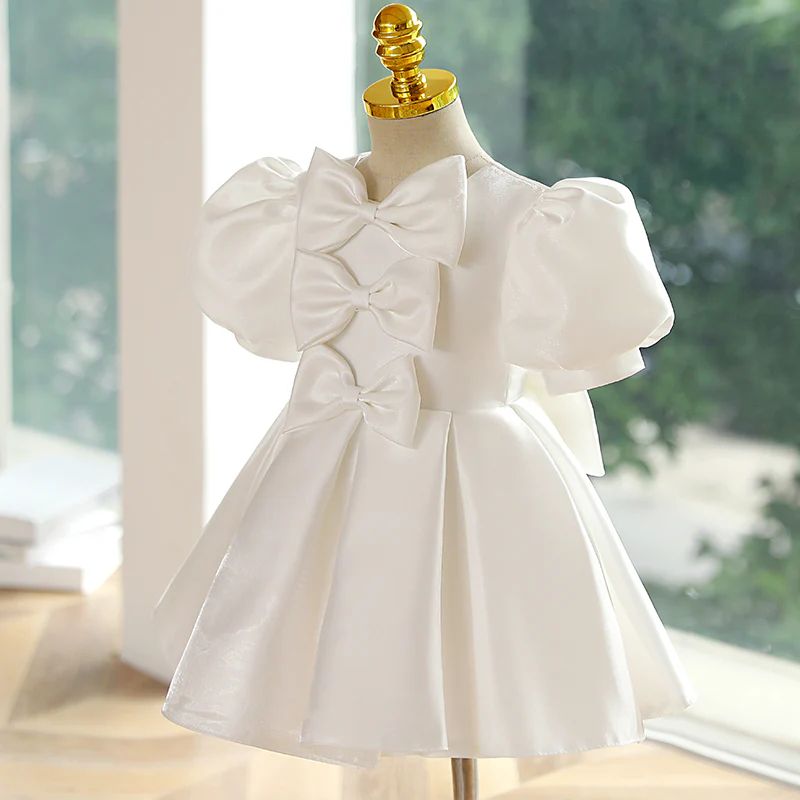 Rochie botez ivoire cu fundite pentru fetite Charlene