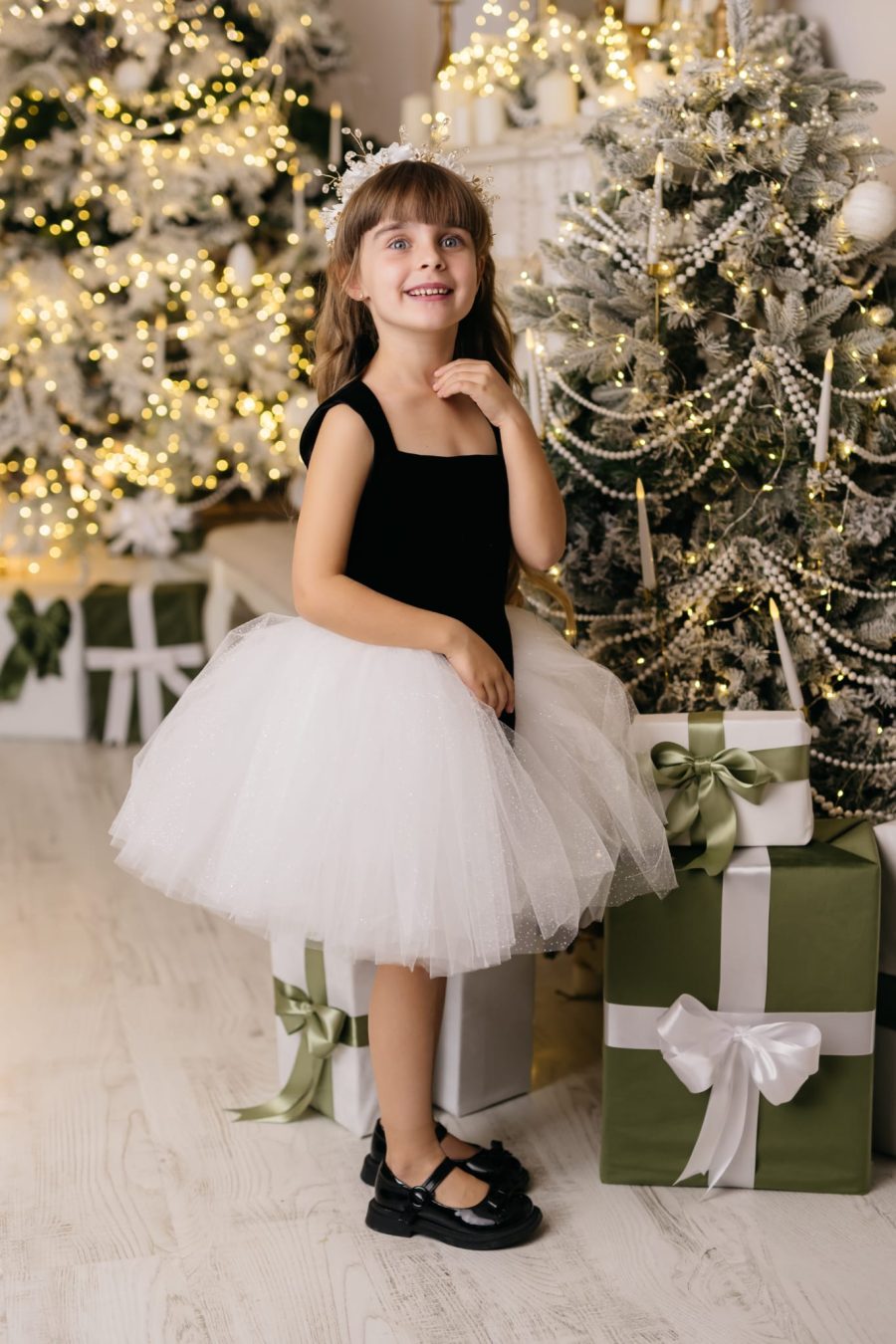 Rochie eleganta din catifea neagra si tull alb pentru fete Lilith