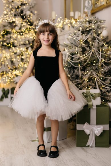 Rochie eleganta din catifea neagra si tull alb pentru fete Lilith