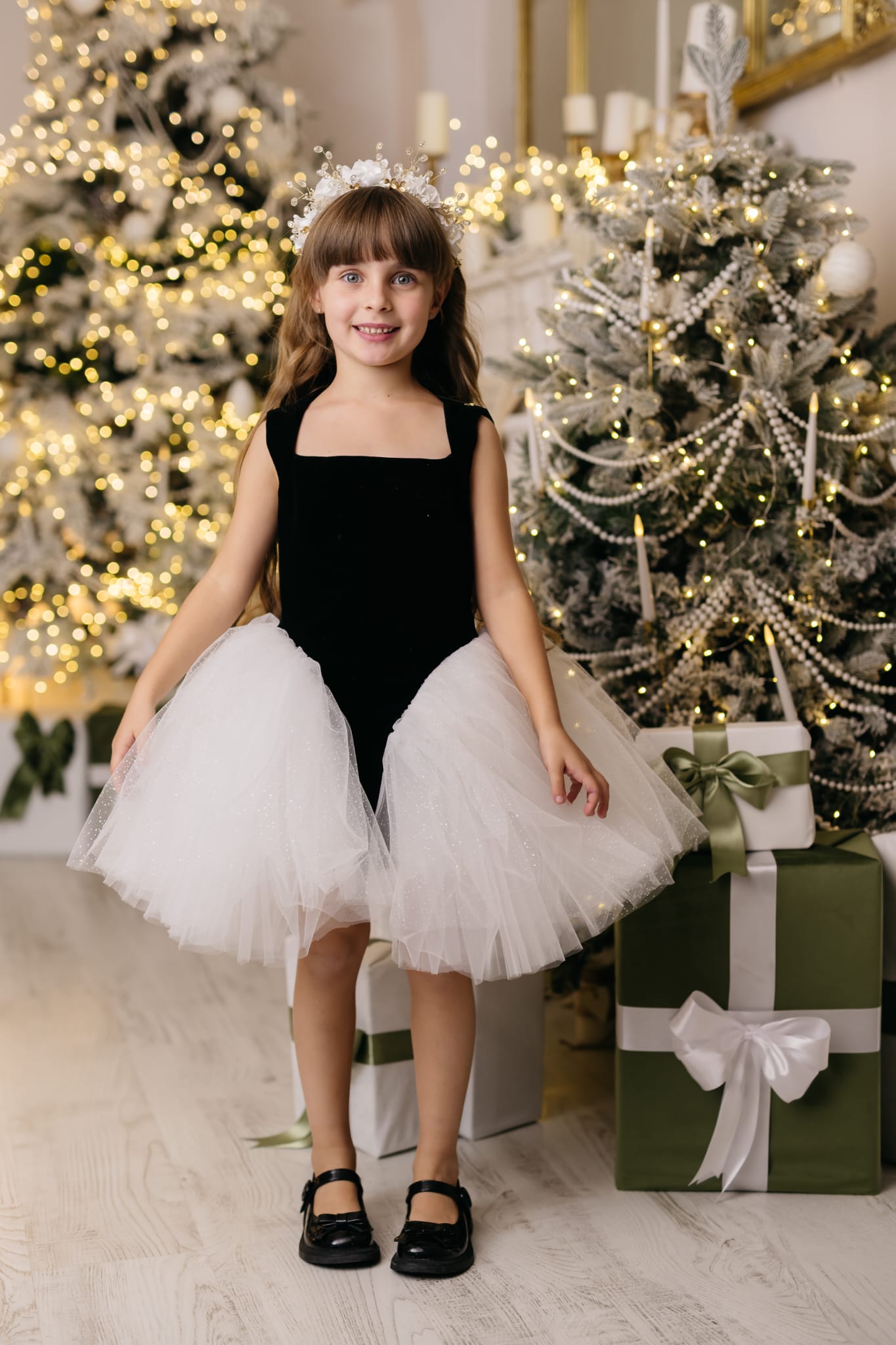 Rochie eleganta din catifea neagra si tull alb pentru fete Lilith