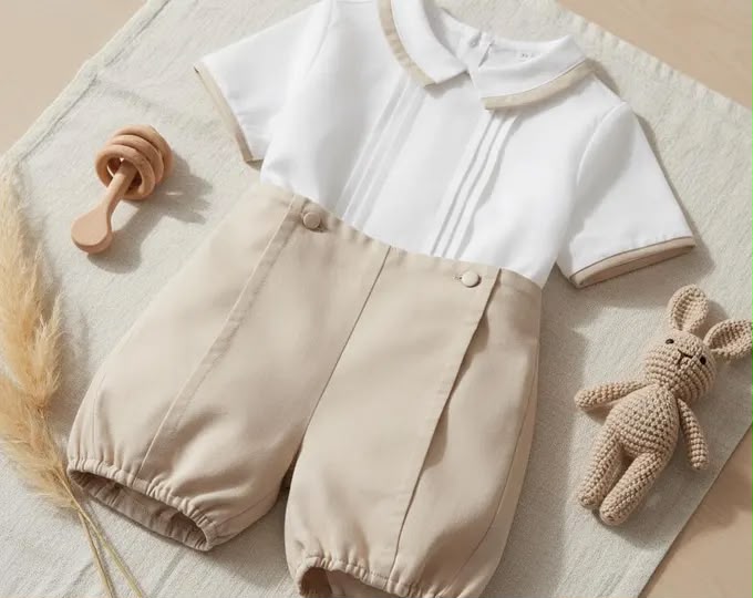 Costum beige din 2 piese pentru baietei Casian